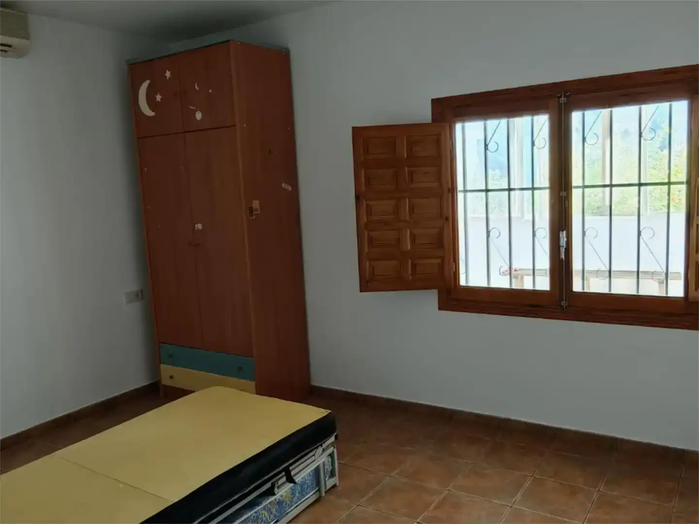 Dormitori de Casa o xalet en venda en Alicante / Alacant amb Aire condicionat i Piscina