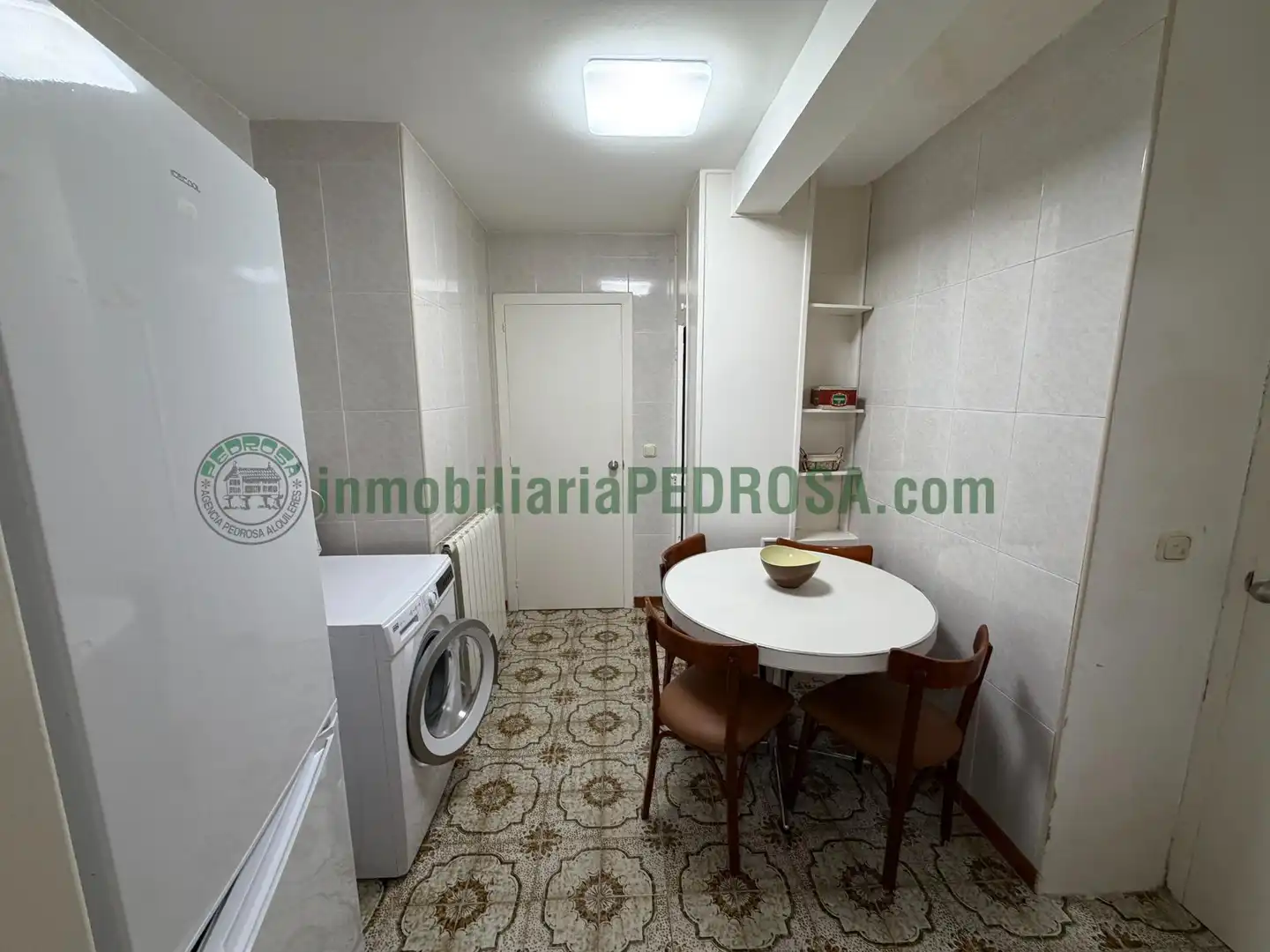 Wohnung zur Miete in XENERAL GUTIERREZ MELLADO, Centro - Echegaray