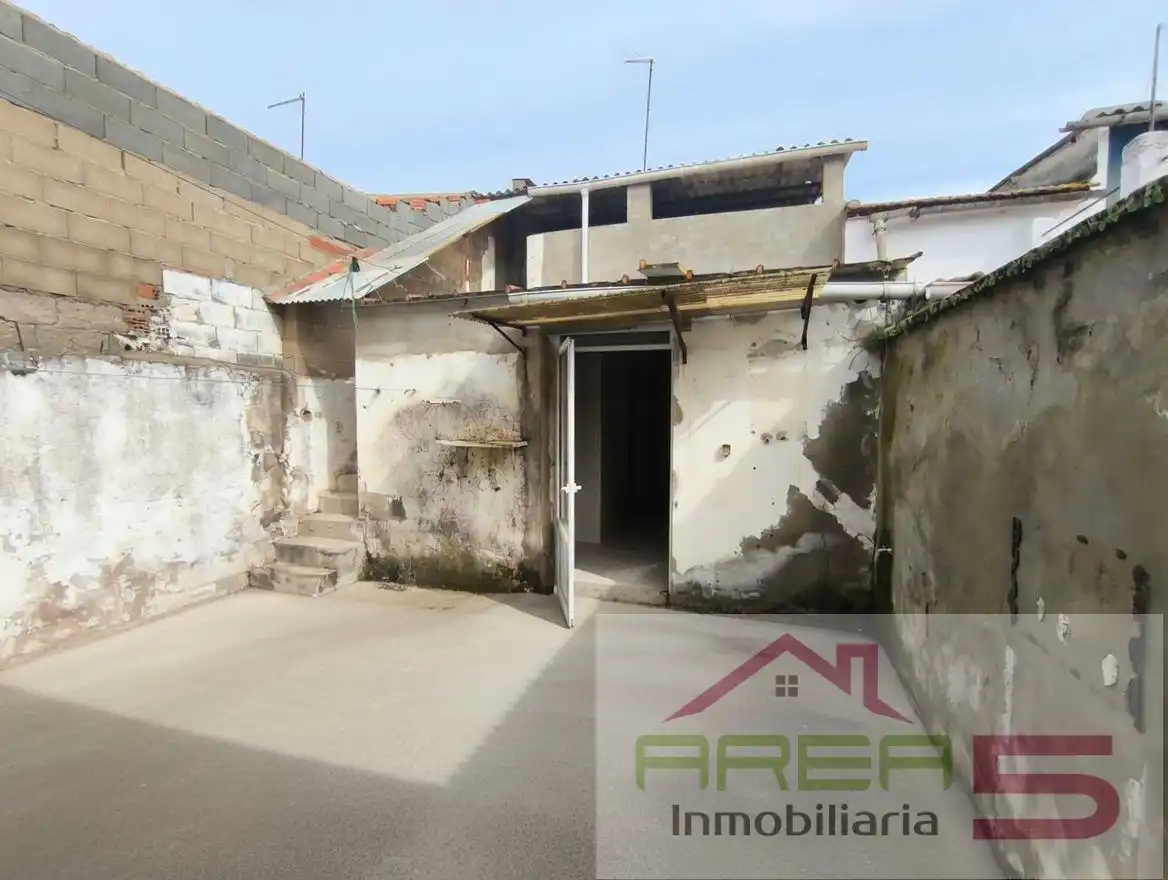 Casa adosada en venta en Santa Amalia con Trastero y Balcón