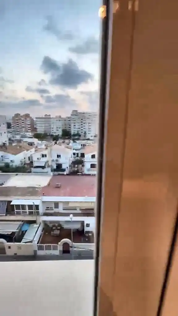 Terrasse von Wohnungen zum Verkauf in Torrevieja mit Klimaanlage, Heizung und Abstellraum