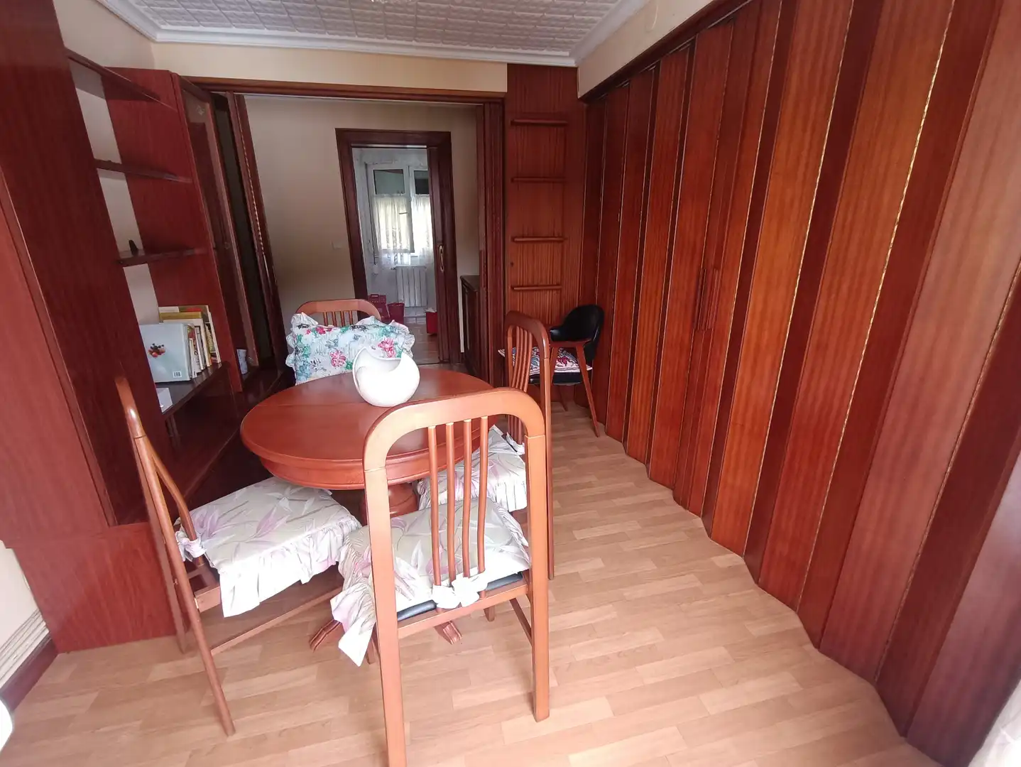 Comedor de Piso en venta en Arrasate / Mondragón con Calefacción, Terraza y Amueblado