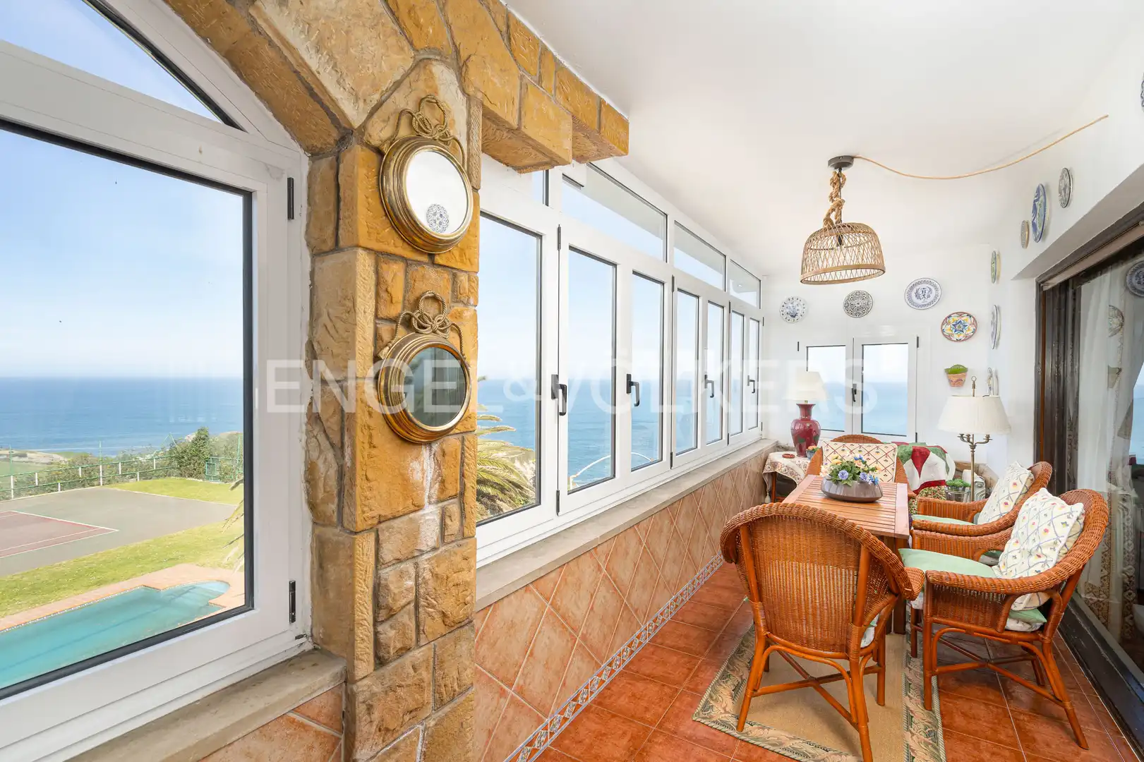 Comedor de Casa o chalet en venta en Gijón  con Calefacción, Trastero y Piscina