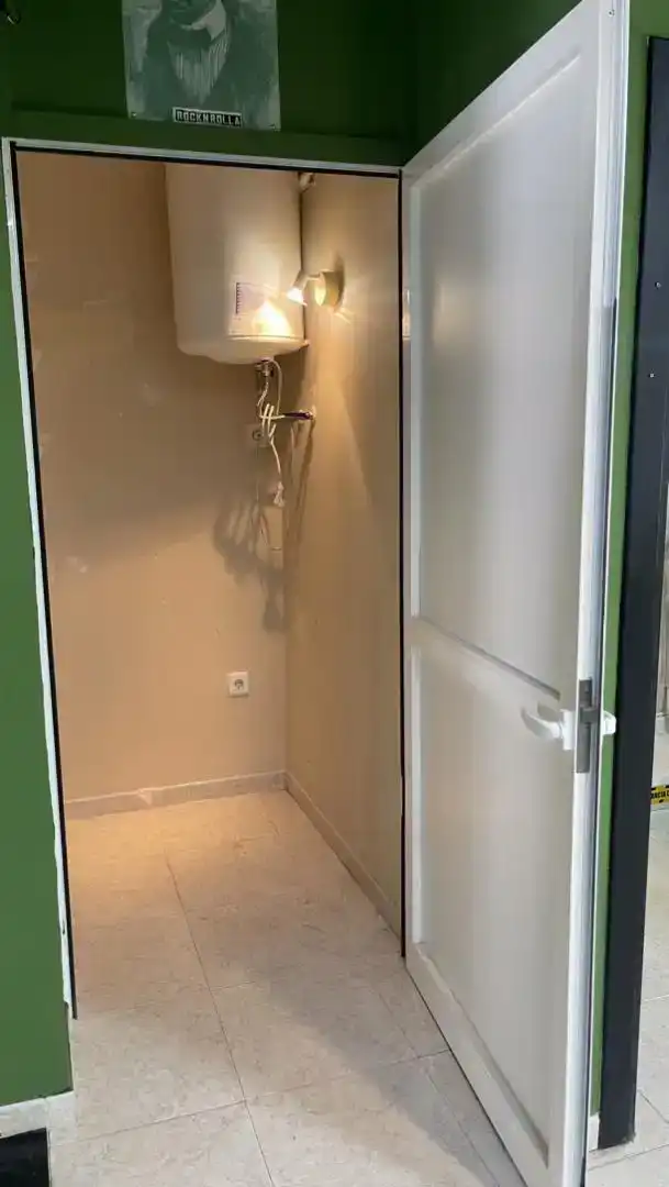 Bany de Local en venda en Vinyols i els Arcs amb Aire condicionat i Parquet