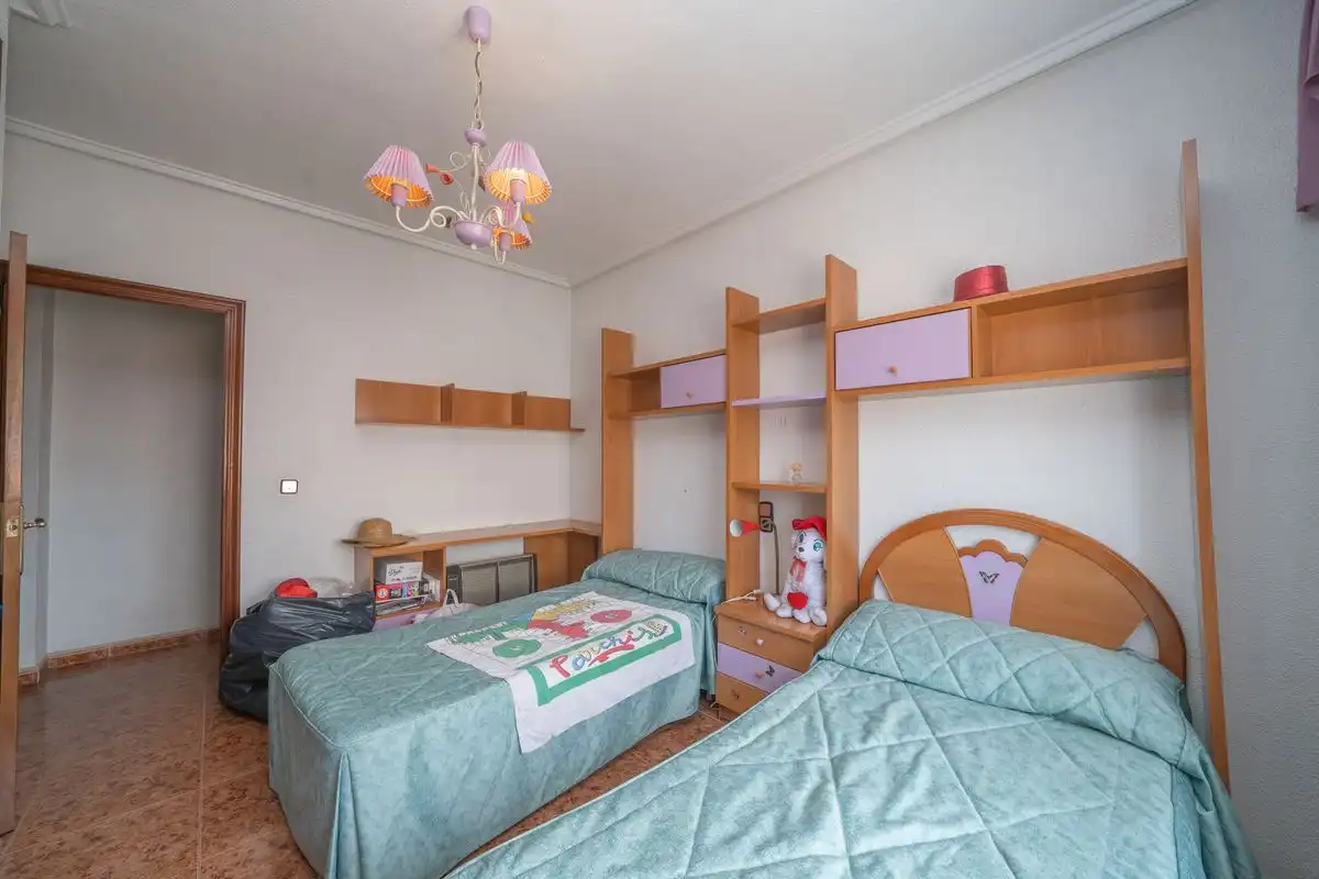 Dormitori de Edifici en venda en Orihuela