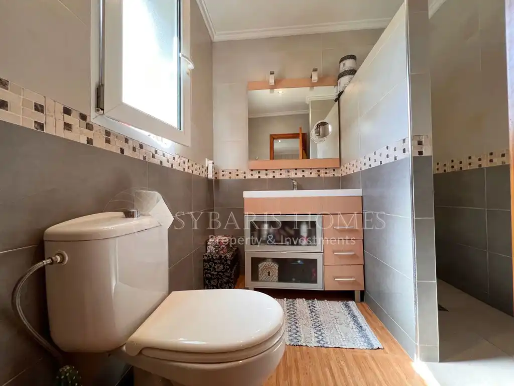 Chalet con piscina en venta en Carrer Metge Manuel Vallalta, imagen 13