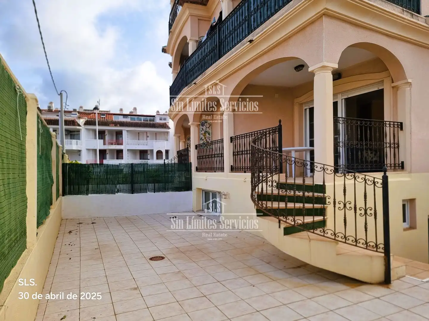 Terrasse von Wohnung zum Verkauf in Alcalà de Xivert mit Klimaanlage, Heizung und Privatgarten