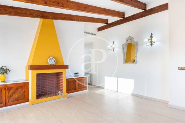 Ático en Alquiler en Hernán Cortés en El Pla del Remei