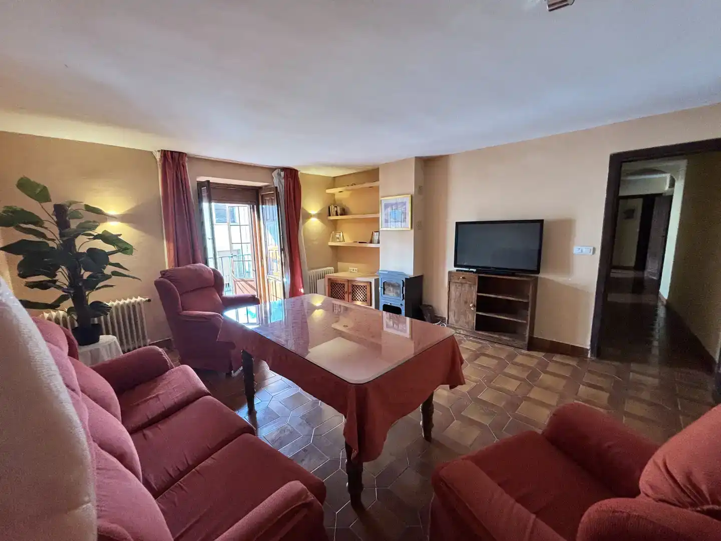 Wohnzimmer von Wohnung zur Miete in Trujillo mit Klimaanlage, Parkett und Möbliert