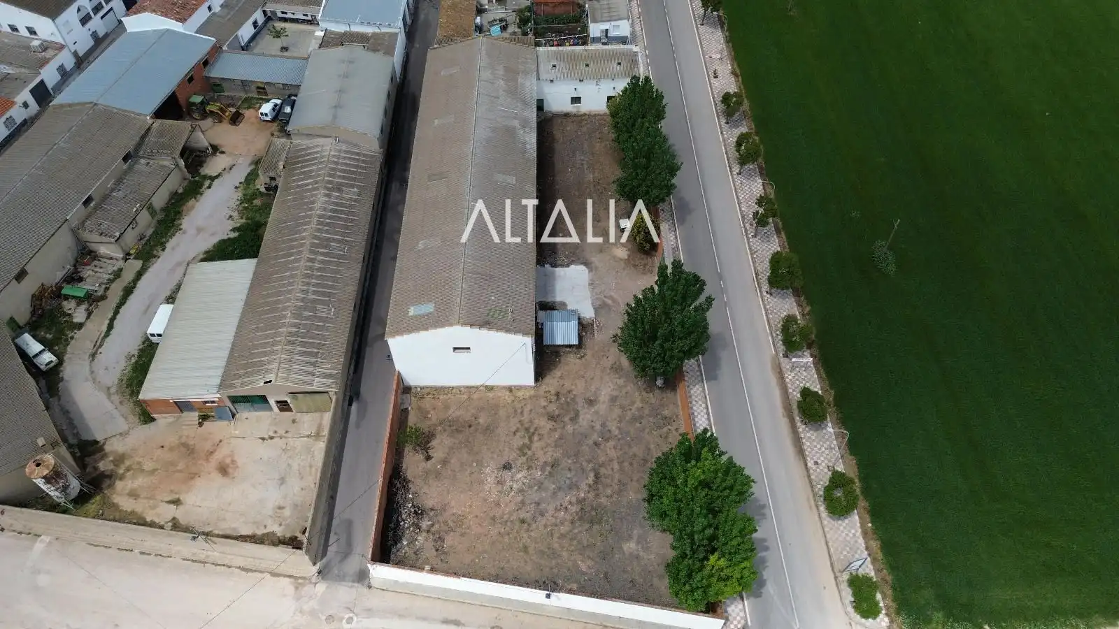 Nave industrial en venta en Hontanaya