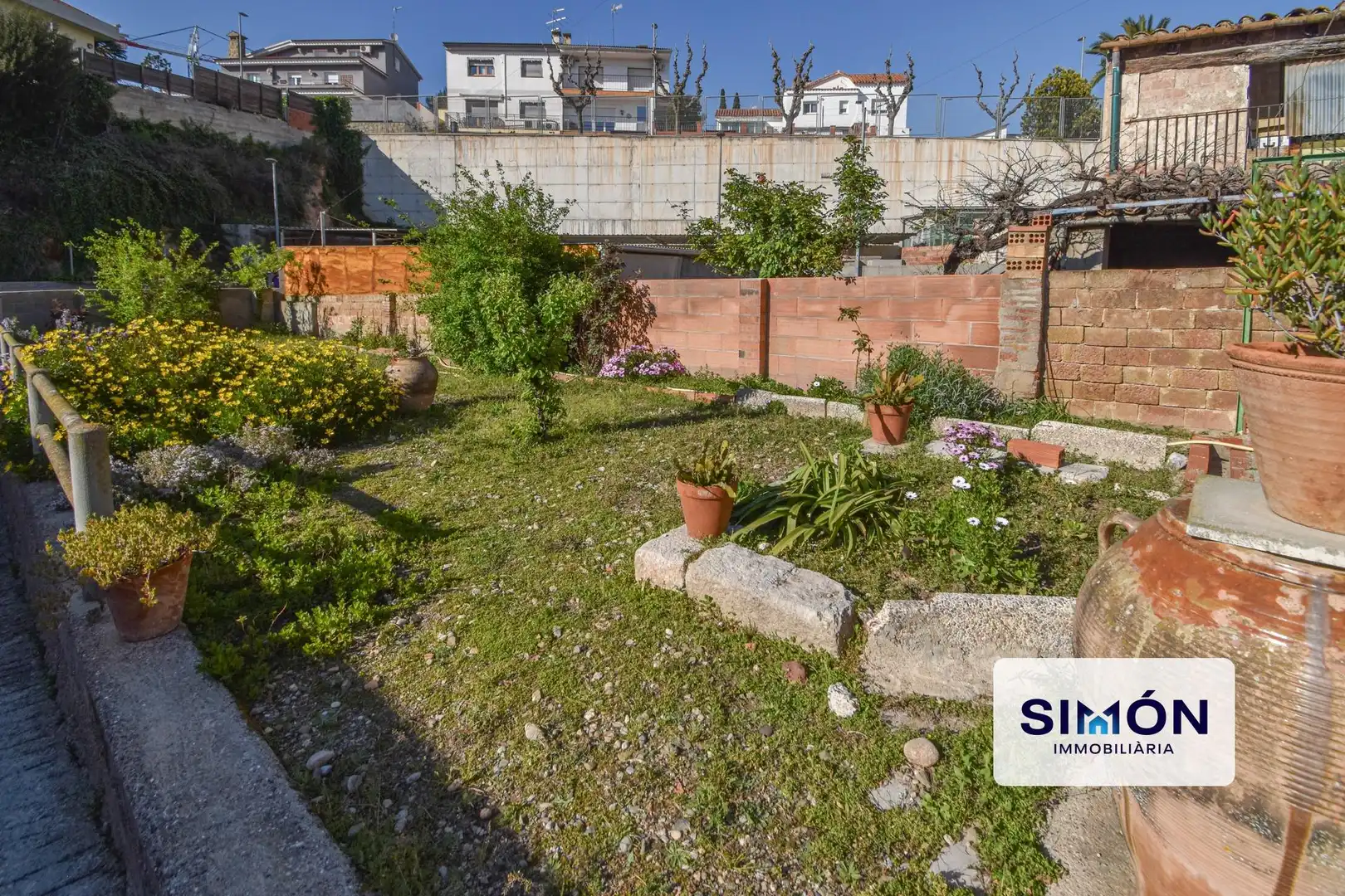 Jardí de Casa o xalet en venda en Olesa de Montserrat amb Jardí privat i Traster