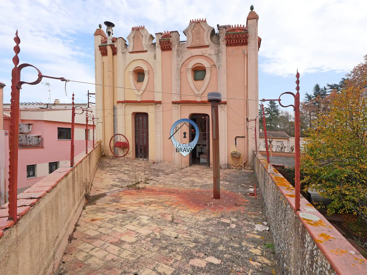 Vista exterior de Casa o xalet en venda en Caldes de Malavella amb Calefacció, Jardí privat i Terrassa