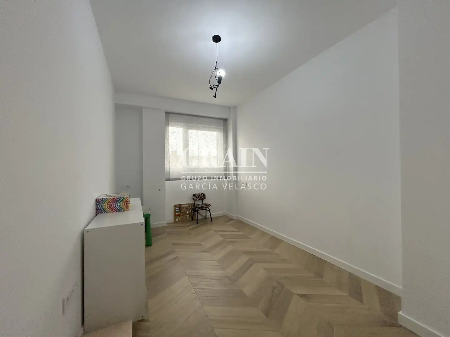 Habitación de Piso de alquiler en Albacete con Calefacción, Terraza y Piscina