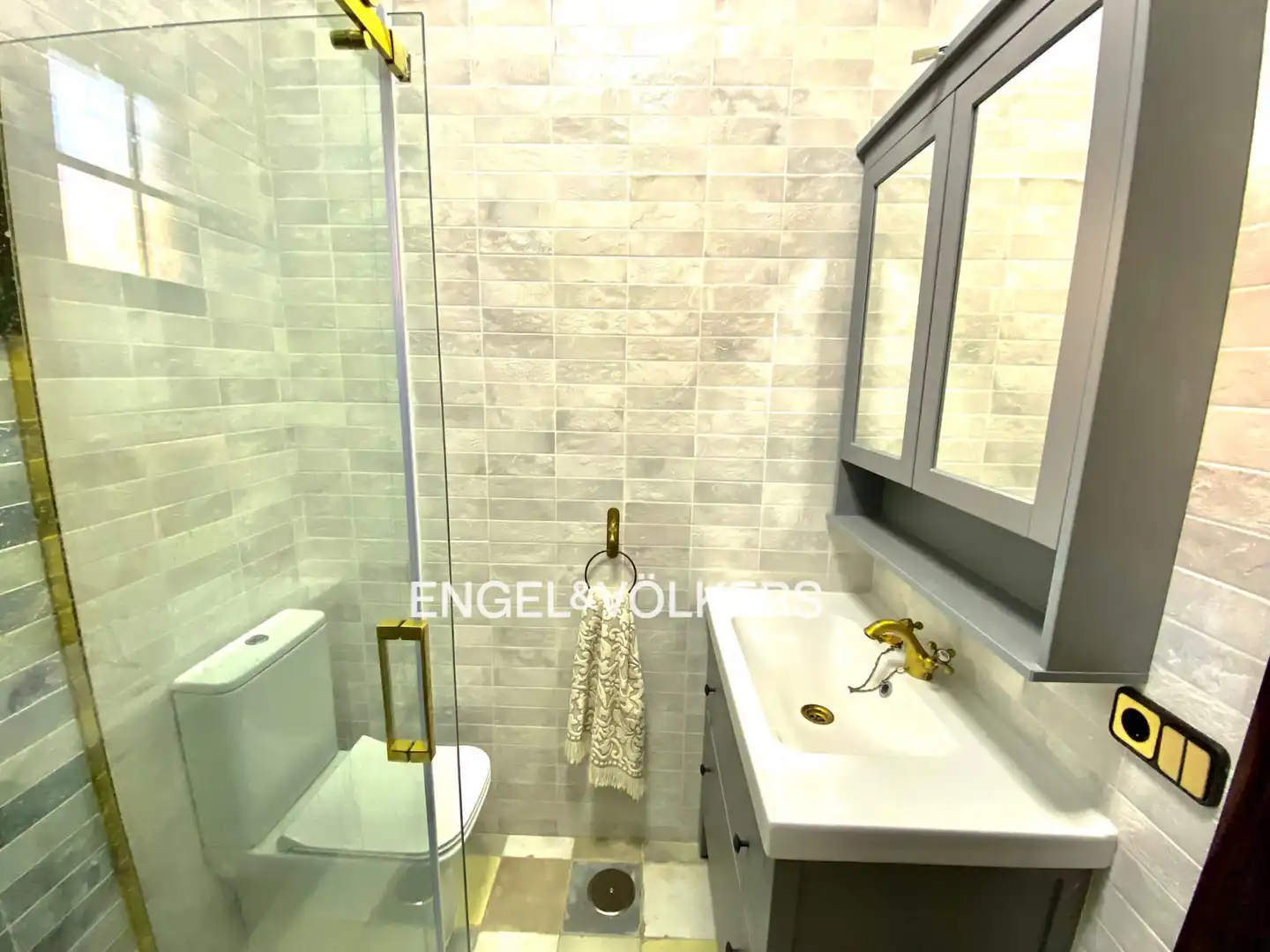 Baño de Casa o chalet en venta en Alcalá de Guadaira con Calefacción y Jardín privado