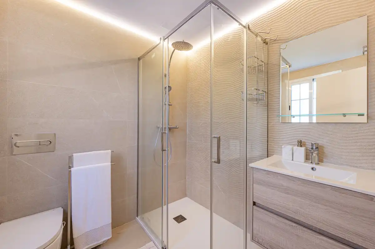 Apartamento con piscina en venta en Nueva Andalucía, imagen 17