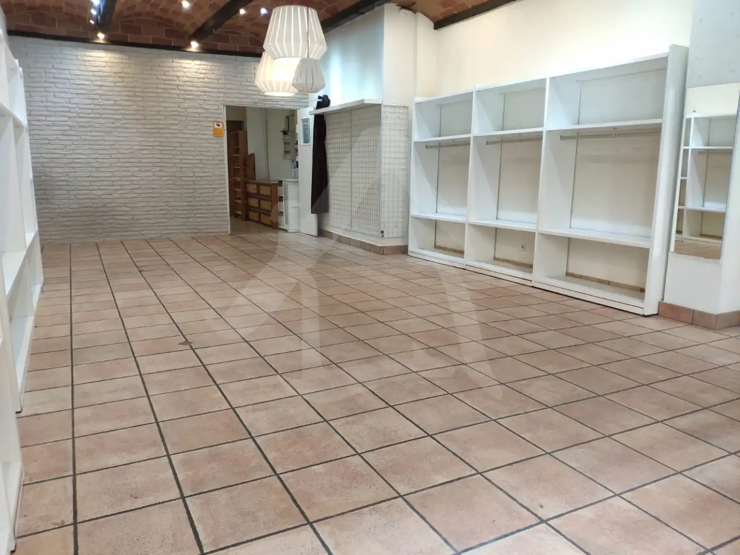 Local comercial de lloguer a Logroño - GONZALO DE BERCEO, imagen 2