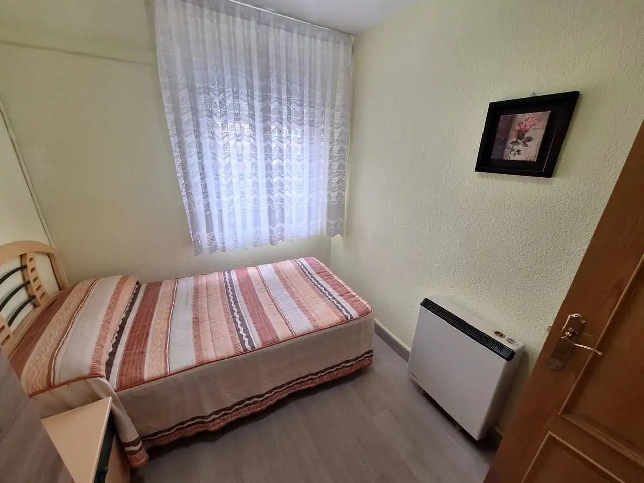 Habitación de Piso en venta en Fuenlabrada con Aire acondicionado, Calefacción y Amueblado