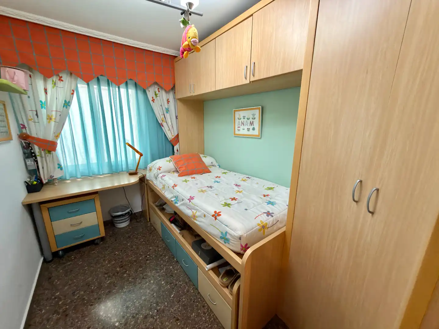 Habitación de Piso de alquiler en Xirivella con Aire acondicionado, Calefacción y Terraza