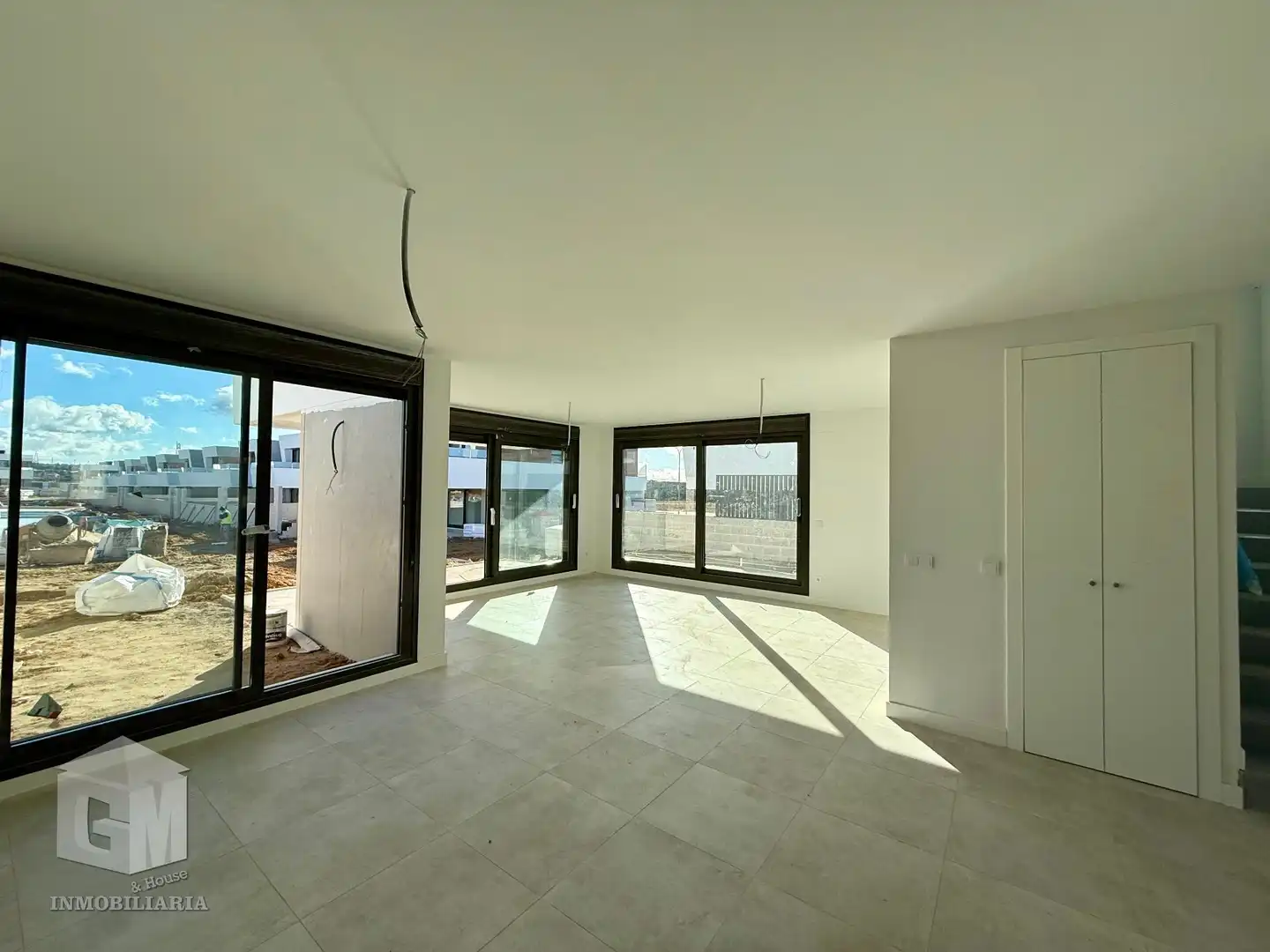Sala de estar de Casa adosada en venta en Villaviciosa de Odón con Calefacción, Jardín privado y Terraza