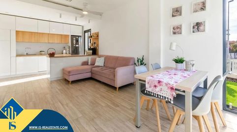 Villa con piscina privada, en la provincia de Alicante, en la ciudad de Orihuela Costa. 3 habitaciones | 82 m² | 1 kilómetro del m, imatge 4