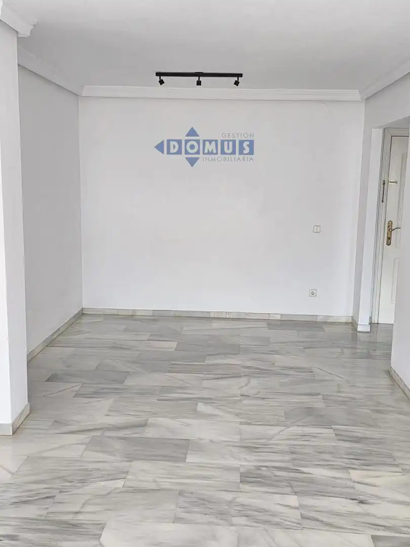 Habitación de Ático en venta en Marbella con Aire acondicionado y Terraza