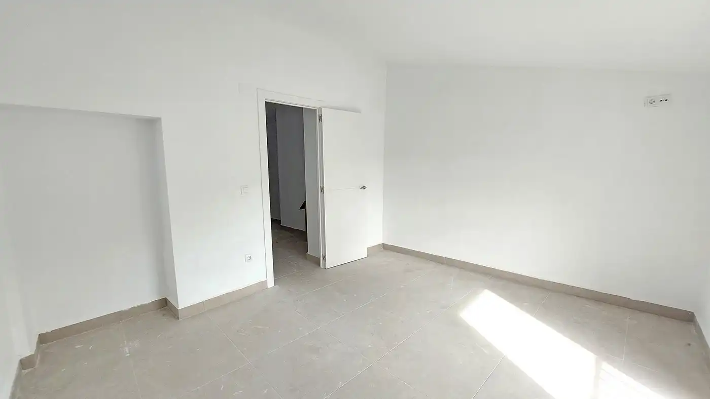 Casa adosada en venda en El Pinós / Pinoso amb Balcó