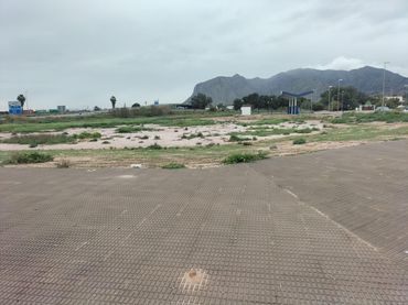 Terreno industrial en venta en Cox