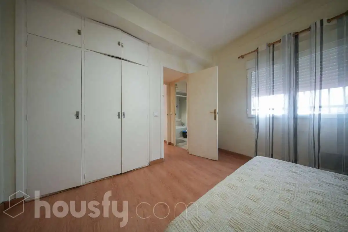 Bedroom of Flat for sale in Madrid  with Terrace, Furnished and Balcony
