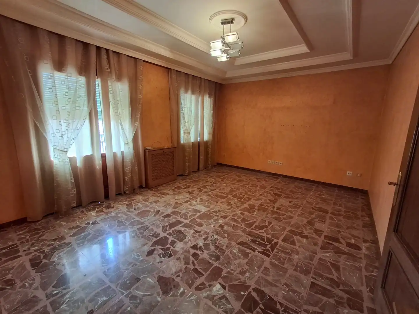 Sala de estar de Casa o chalet en venta en Alcázar de San Juan con Aire acondicionado, Calefacción y Terraza