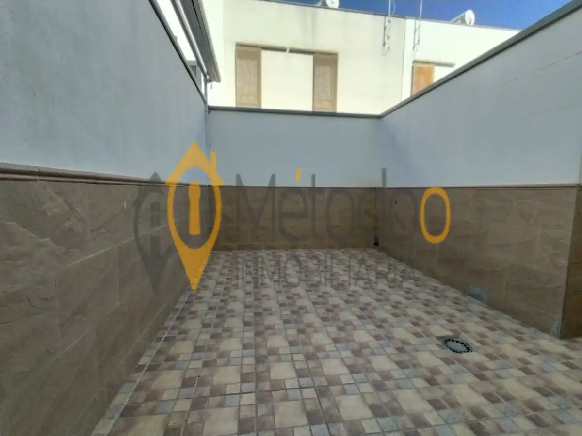 Casa adosada en venta en La Rinconada con Aire acondicionado, Terraza y Trastero