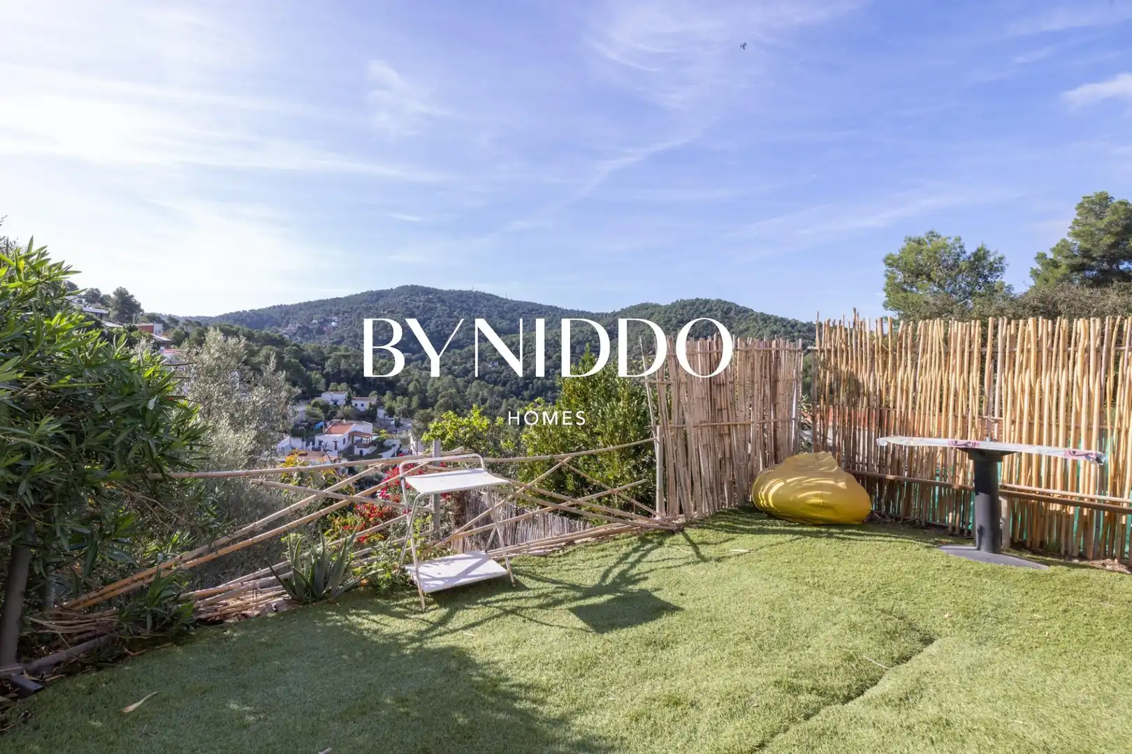 Garden of Houses for sale in Sant Cugat del Vallès  with Heating, Private garden and Terrace