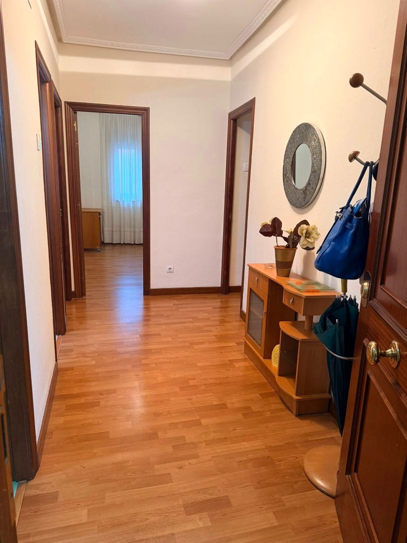 Pis en venda en Torrelavega  amb Parquet, Traster i Moblat