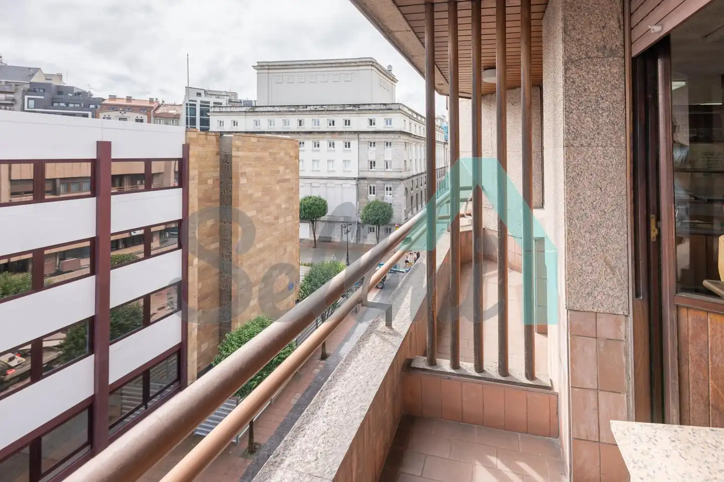 Flat with terrace for sale in Calle Alonso de Quintanilla, imagen 3