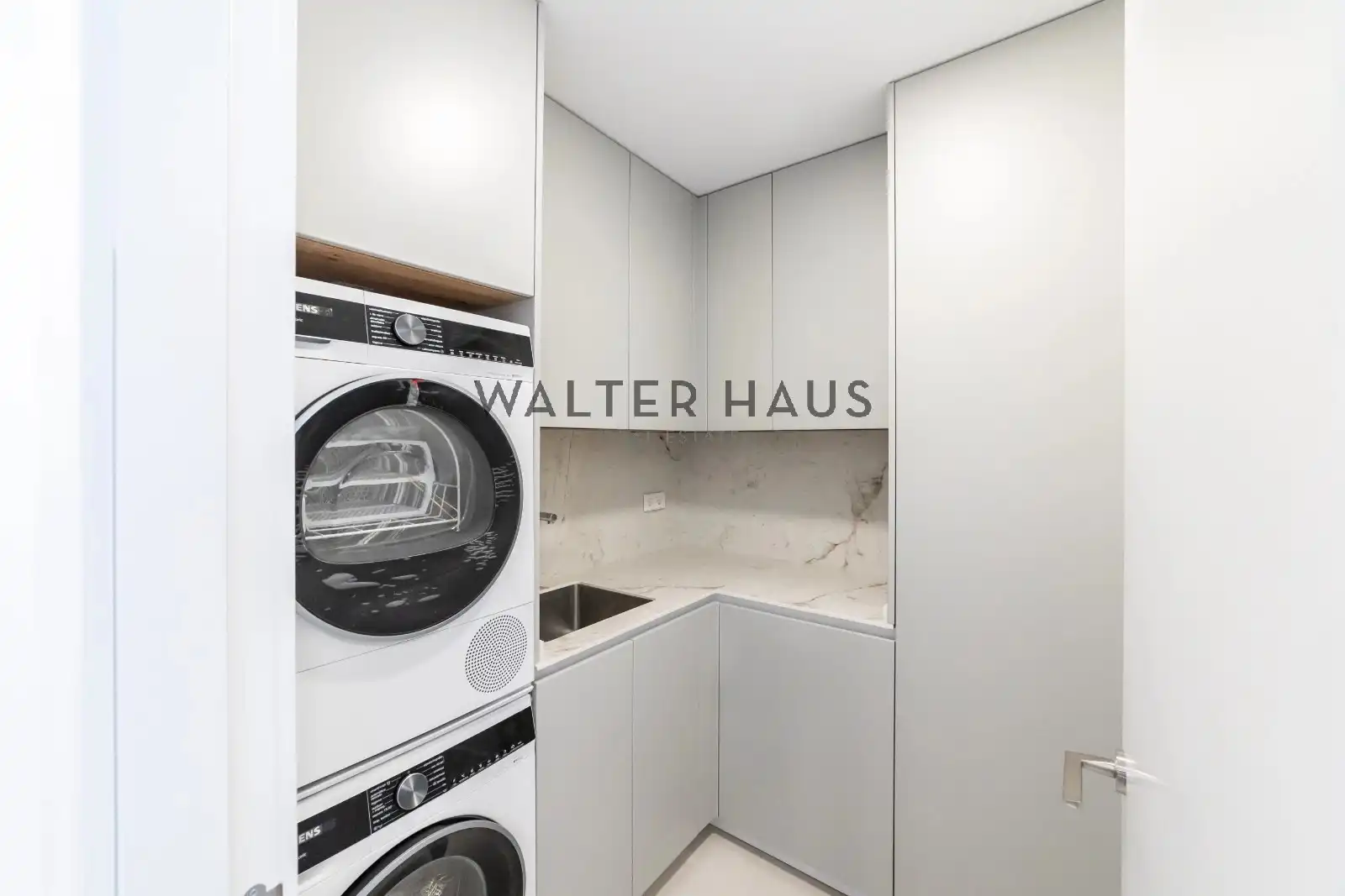 Flat with terrace for sale in Calle de Casado del Alisal, imagen 34