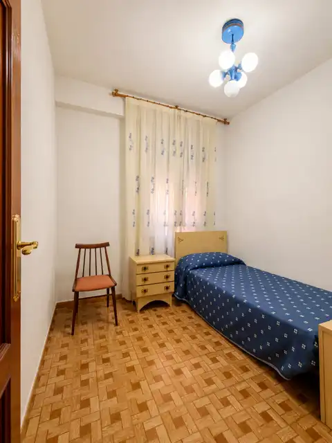 Dormitori de Pis en venda en Coslada amb Parquet, Rentadora i Microones