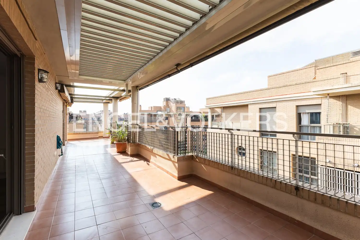 Terrasse von Dachboden zur Miete in Campanar