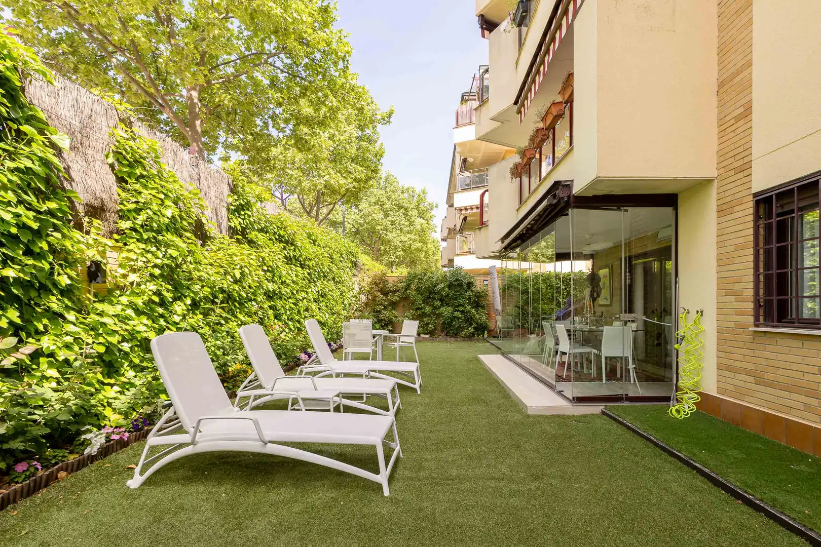 Terraza de Apartamento en venta en Boadilla del Monte con Aire acondicionado, Calefacción y Jardín privado