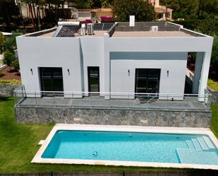 Piscina de Casa o xalet en venda en Altea amb Aire condicionat, Calefacció i Jardí privat