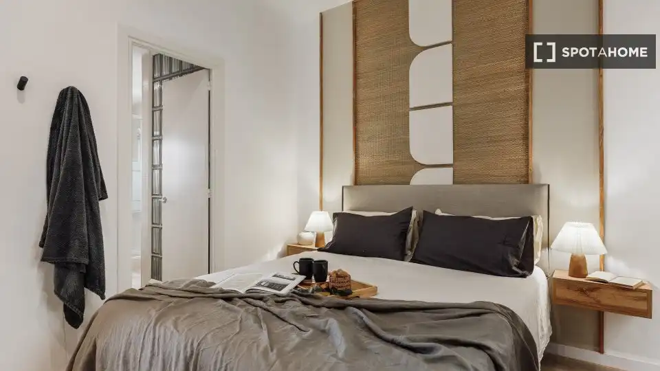 Bedroom of Flat for rent in Barcelona  with Air Conditioner, Heating and Furnished