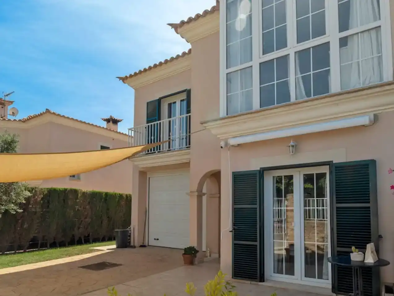 Vista exterior de Planta baja en venta en Llucmajor con Aire acondicionado, Calefacción y Jardín privado