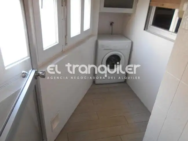 Penthouse with lift to rent in Calle Torres Miranda, imagen 22