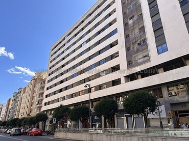 Pis amb ascensor en venda a Calle Villamediana