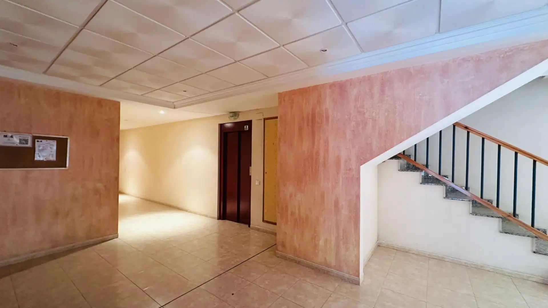 Wohnung zum Verkauf in Amposta mit Klimaanlage, Heizung und Möbliert
