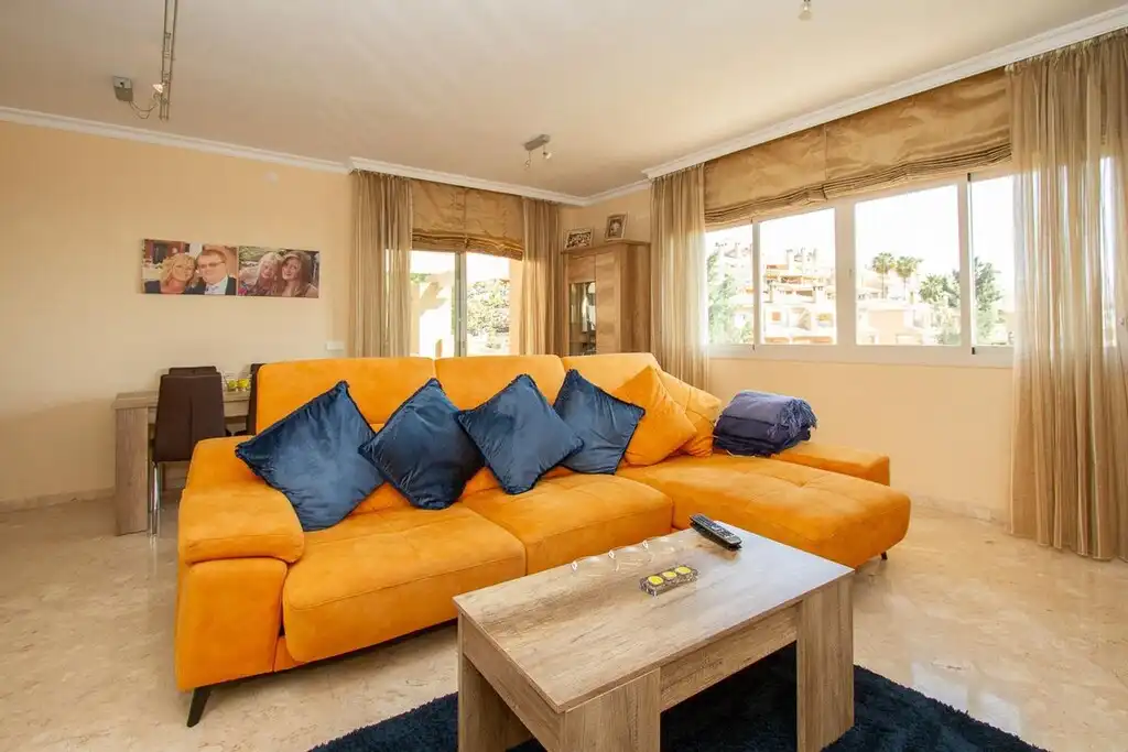 Ático con piscina en venta en La Mairena, imagen 2