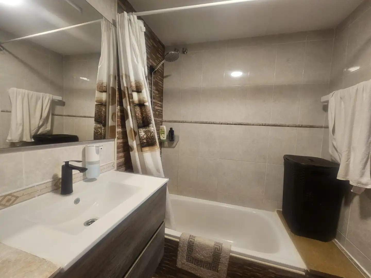 Bathroom of Flat for sale in Alcanar  with Air Conditioner, Private garden and Terrace