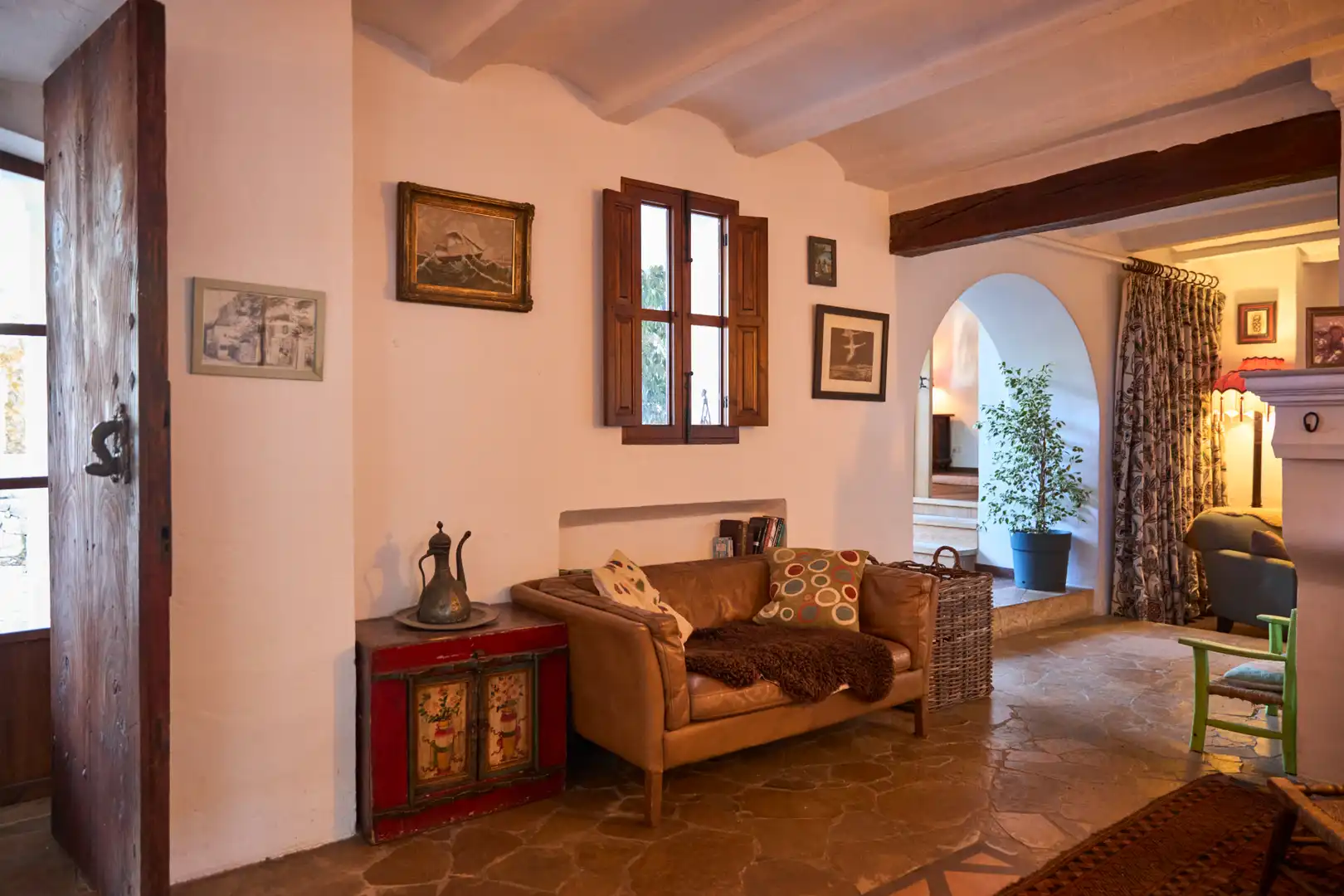 Sala d'estar de Finca rústica en venda en Sant Joan de Labritja amb Aire condicionat, Jardí privat i Parquet