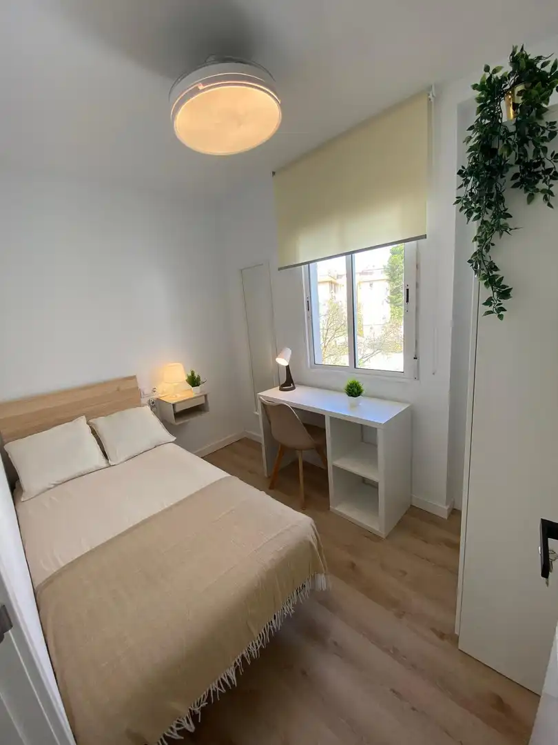 Flat for sale in Calle SIERRA DEL CASTAÑO, Tiro de Línea