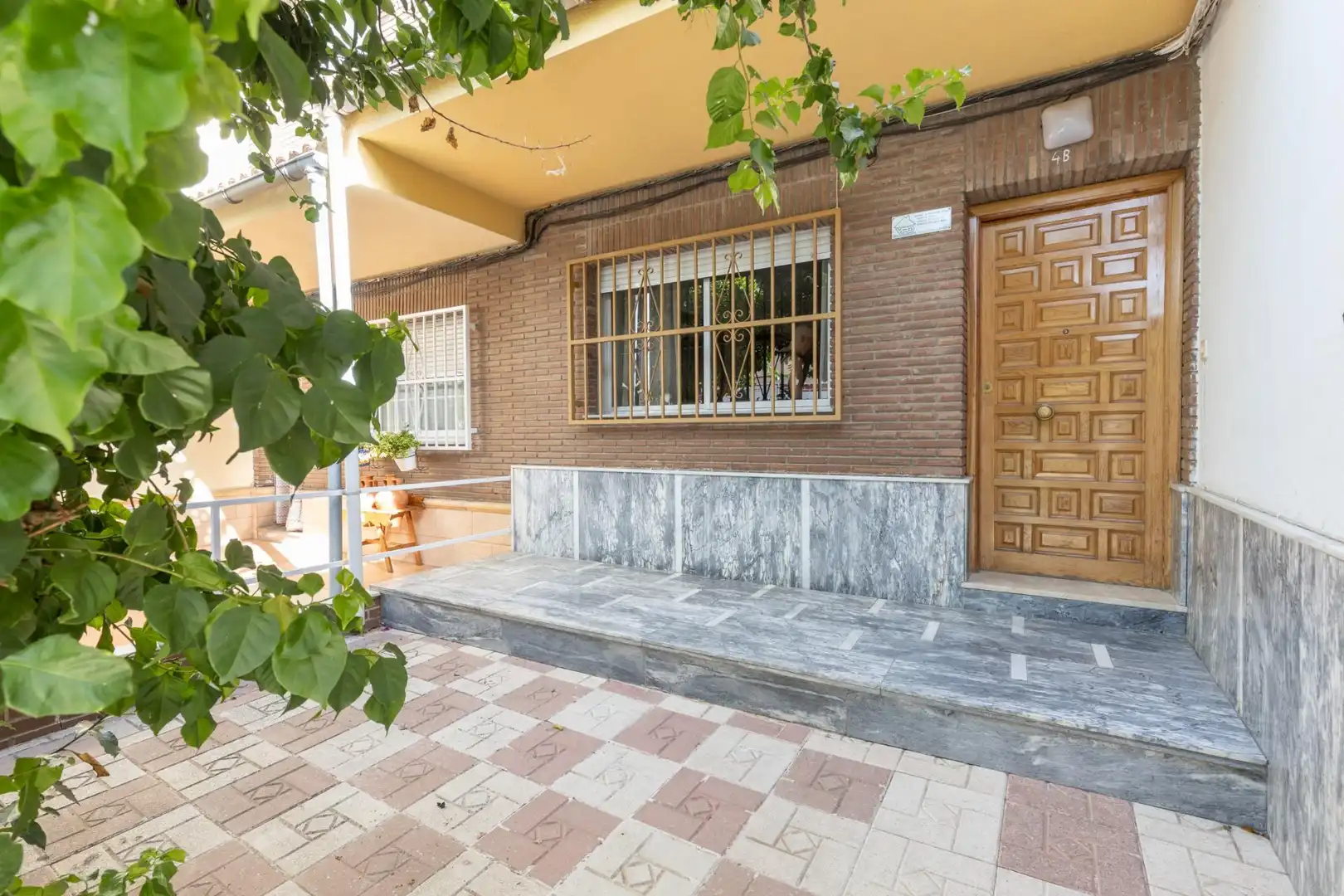 Vista exterior de Casa adosada en venta en Maracena con Aire acondicionado, Calefacción y Terraza