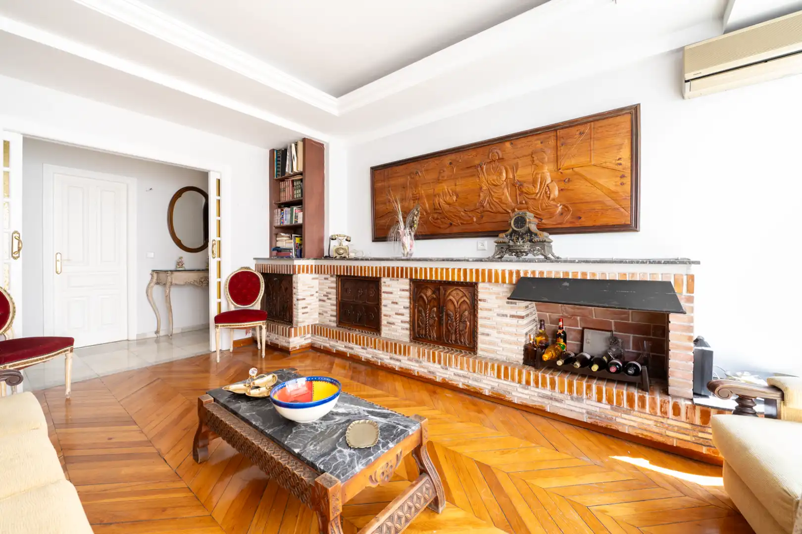 Living room of Apartments for sale in Marbella  with Air Conditioner, Terrace and Furnished