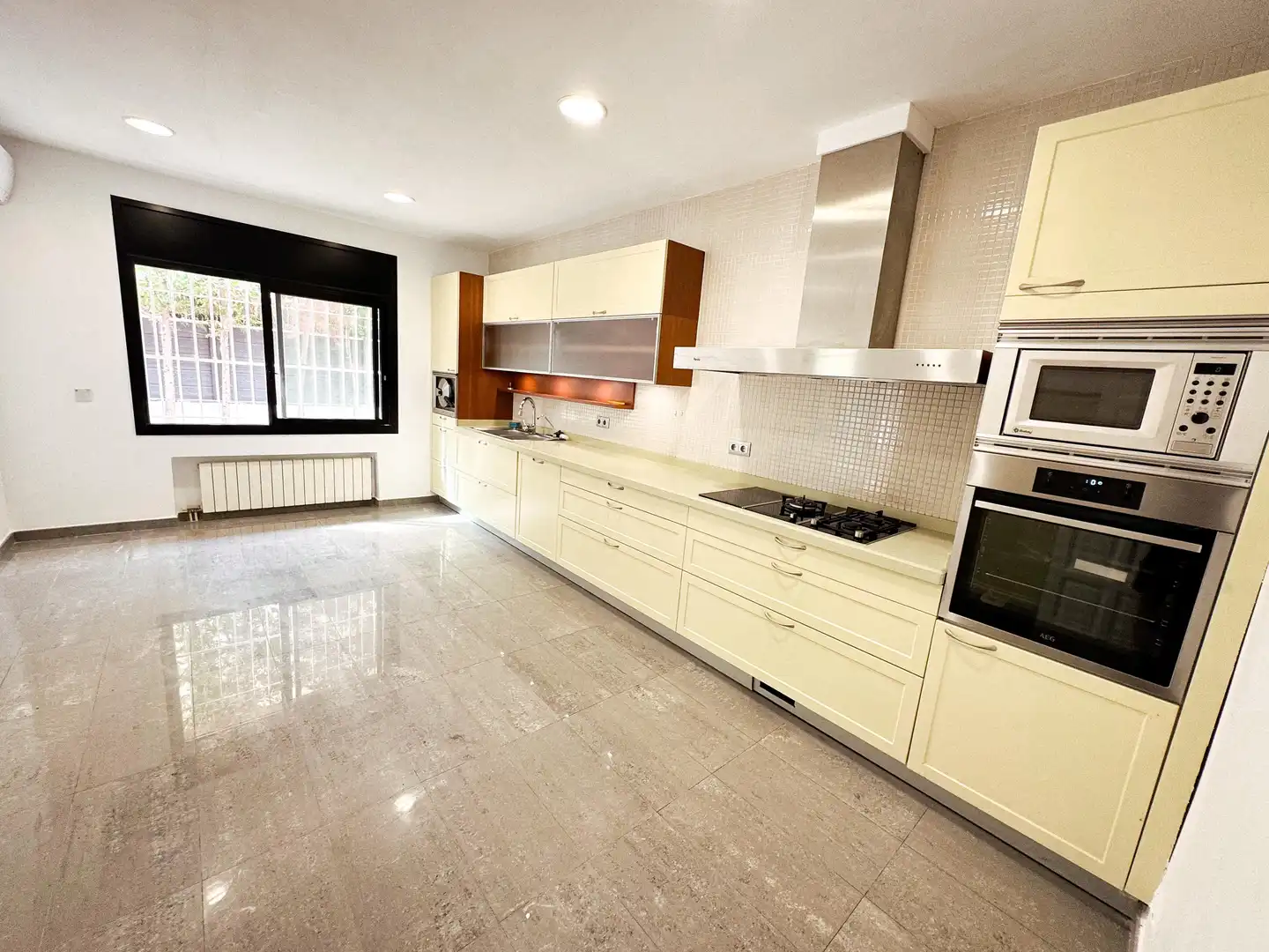 Detached house with pool to rent in Carrer dels Capitans de Mar, imagen 8
