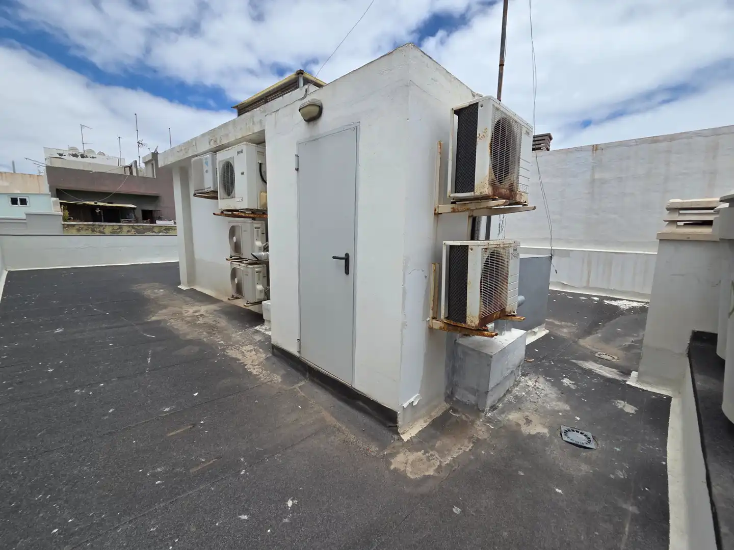 Vista exterior de Piso en venta en Las Palmas de Gran Canaria con Aire acondicionado, Terraza y Alarma